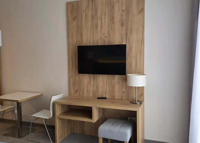 Czarna Gora 114 Sienna (Klodzko)